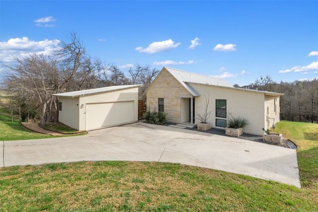 $575,000 | 709 Clayton Lane | Taylor