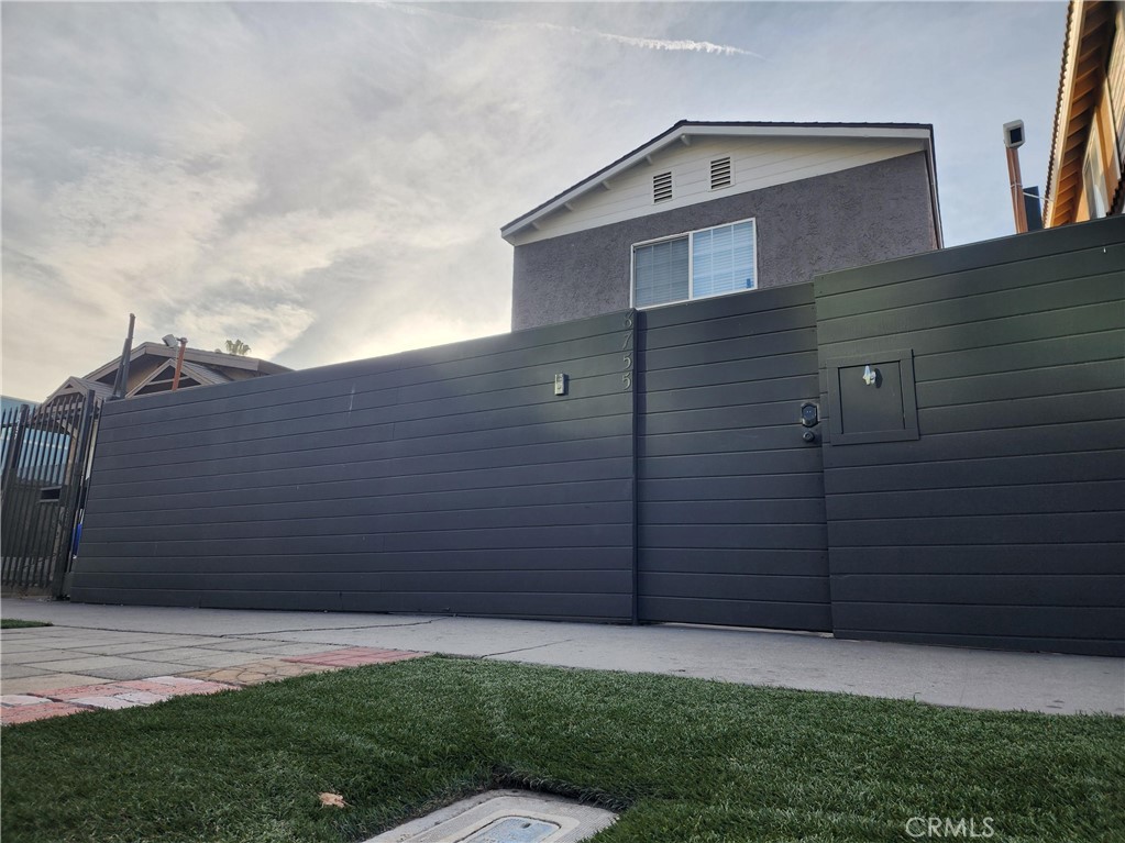 a backyard of a house