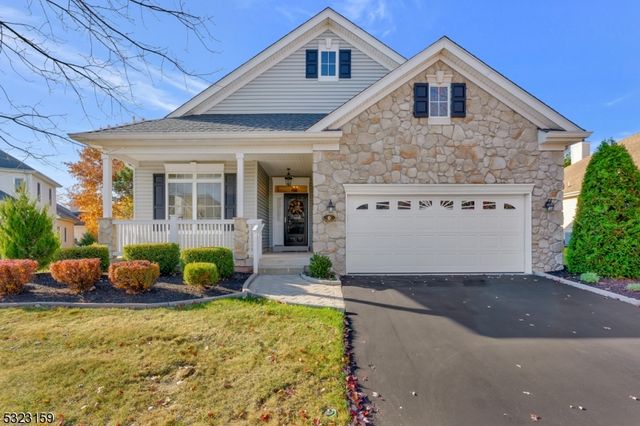 $629,000 | 6 Moore Drive | Raritan Township