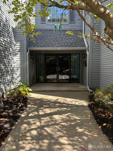 $2,350 | 1107 Woodhaven Drive, Unit 7 | South Central