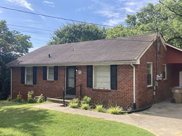 $1,600 | 351 Strasser Drive | Fairlane Park