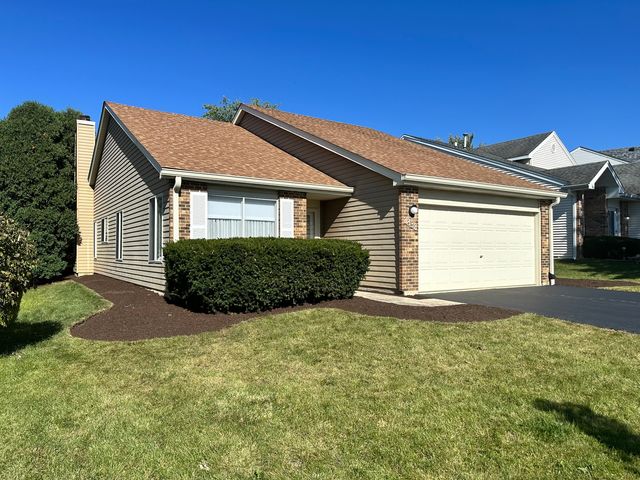 $350,000 | 2338 Buckingham Circle | Woodridge