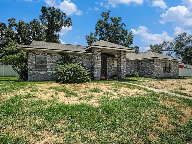 $440,000 | 2619 Durant Woods Street | Valrico