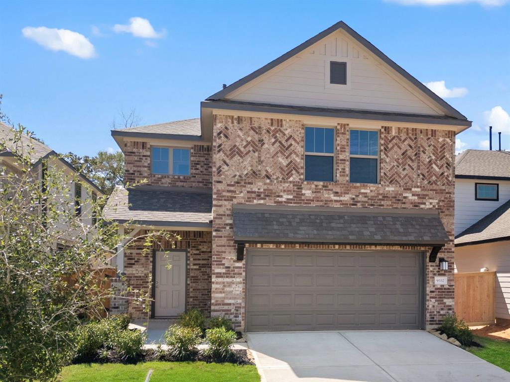 Welcome home to 9332 Hard Rock Road located in the community of Stonebrooke zoned to Conroe ISD.