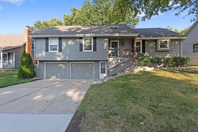 $349,900 | 721 Southeast Claremont Street | Vista del Verde