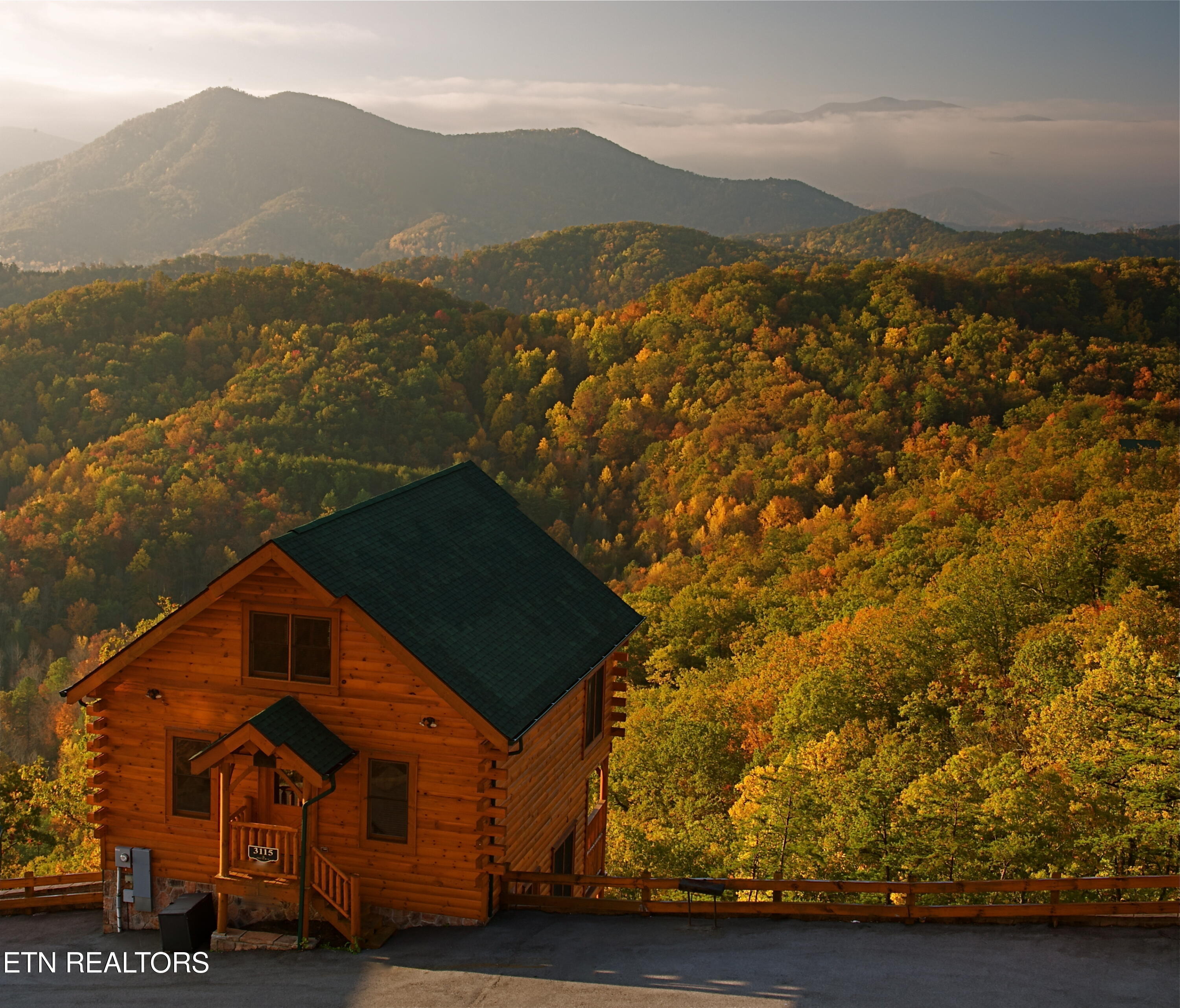 19 Cades Cove Vista Lodge