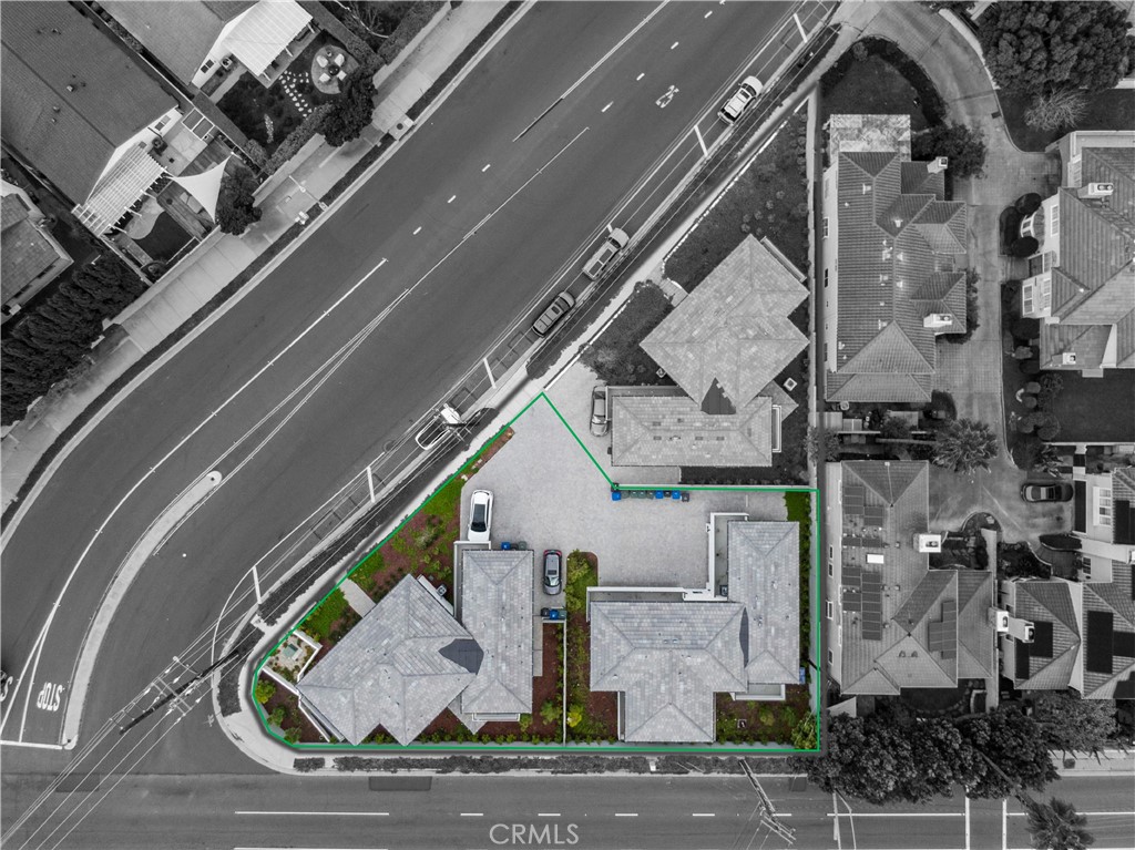 Outline is of the two properties offered. 25624 Rolling Hills Way and 25628 Rolling Hills Way