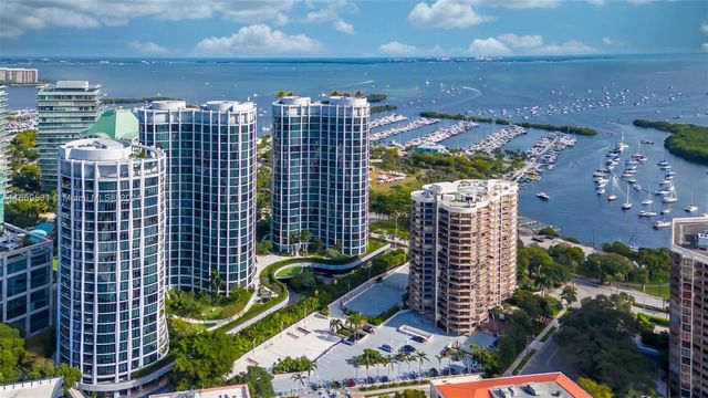 $1,750,000 | 2831 South Bayshore Drive, Unit 402 | The Grove