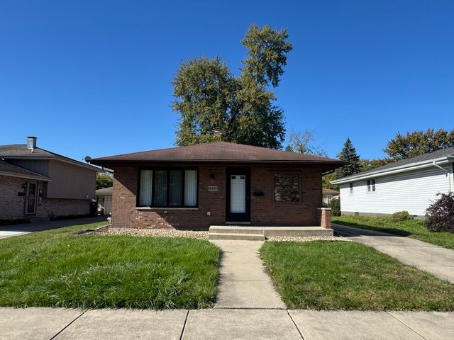 $169,000 | 18440 Wildwood Avenue | Lansing