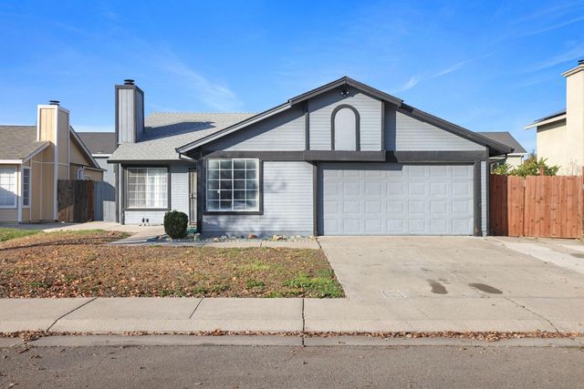 $449,900 | 1539 Capitola Circle | Van Buskirk