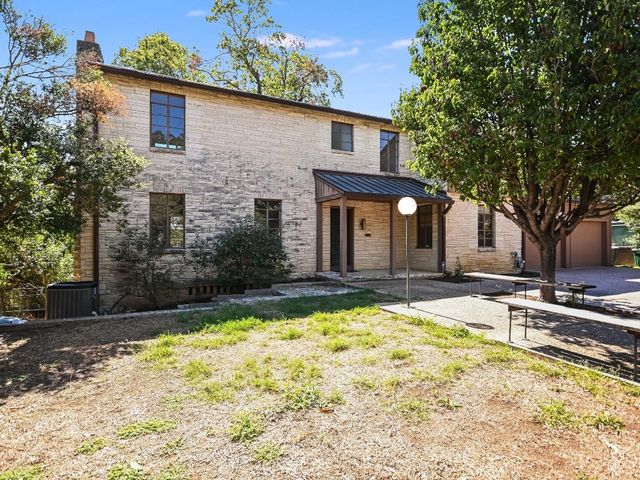 Houses for Sale in Austin, TX