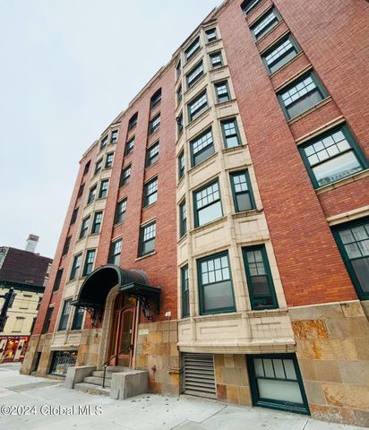 $224,900 | 352 State Street, Unit 2A | Center Square