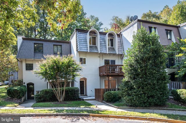 $669,900 | 1632 Valencia Way | Reston