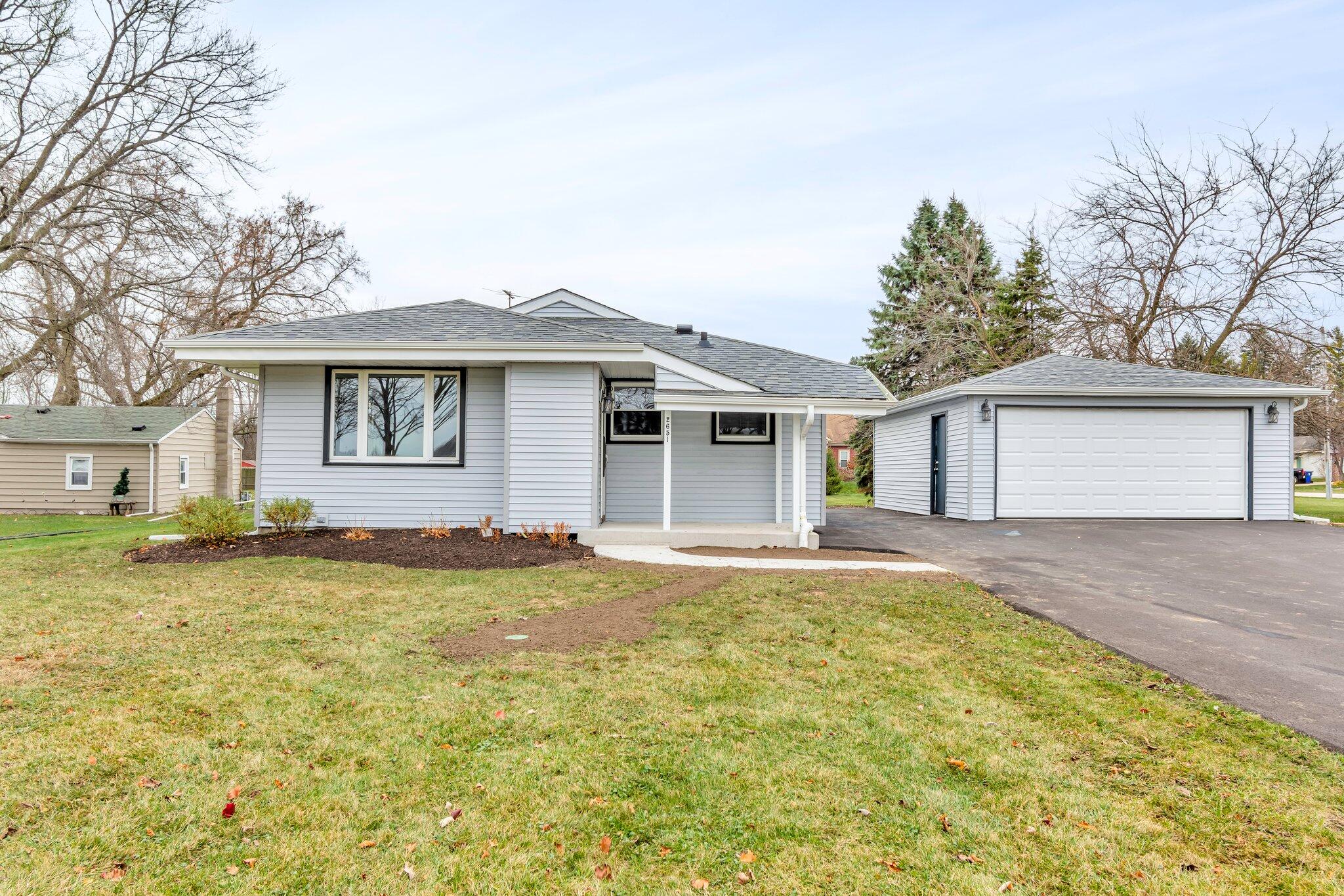 1-web-or-mls-2651 89th St Kenosha 2