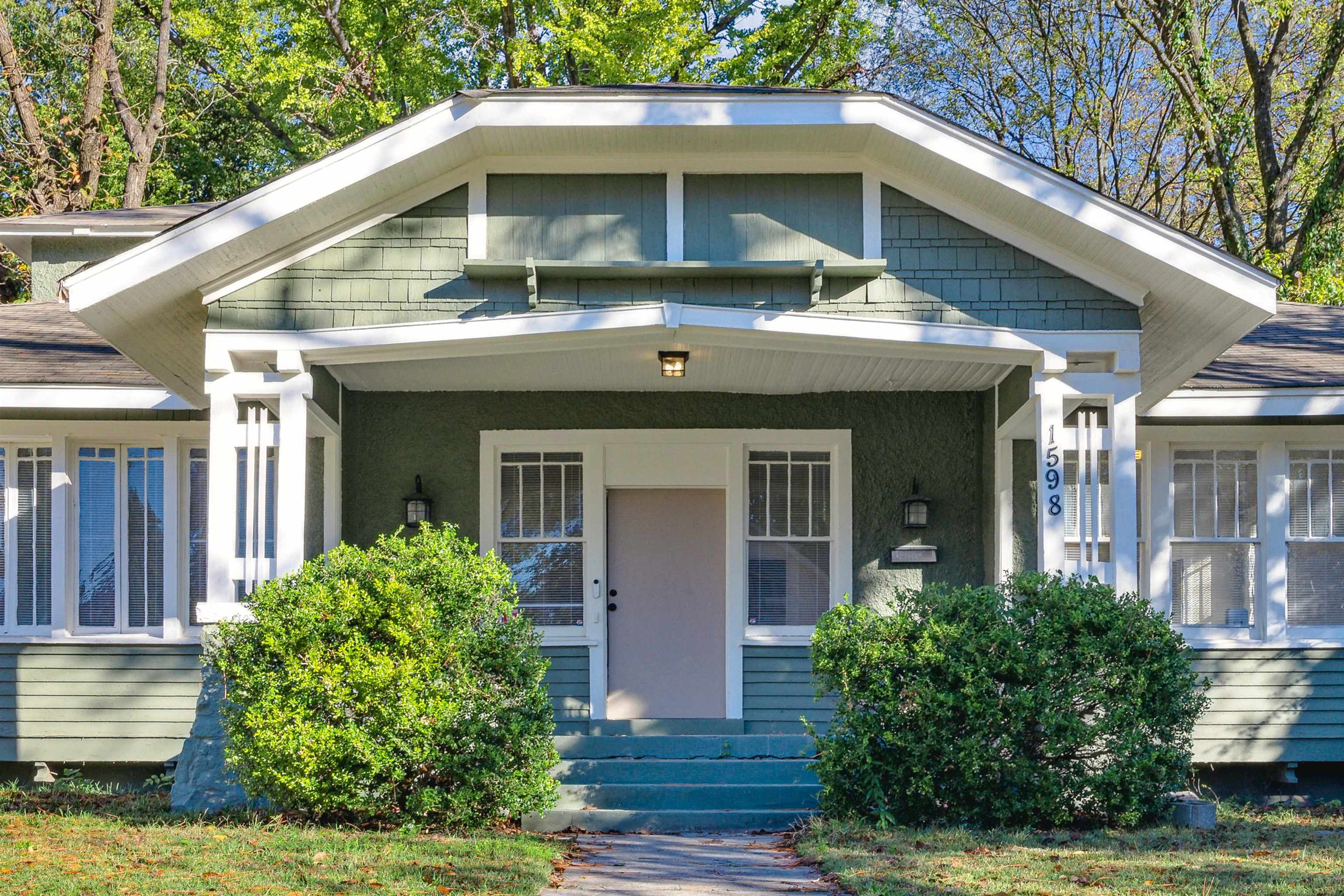 Bungalow with covered porch