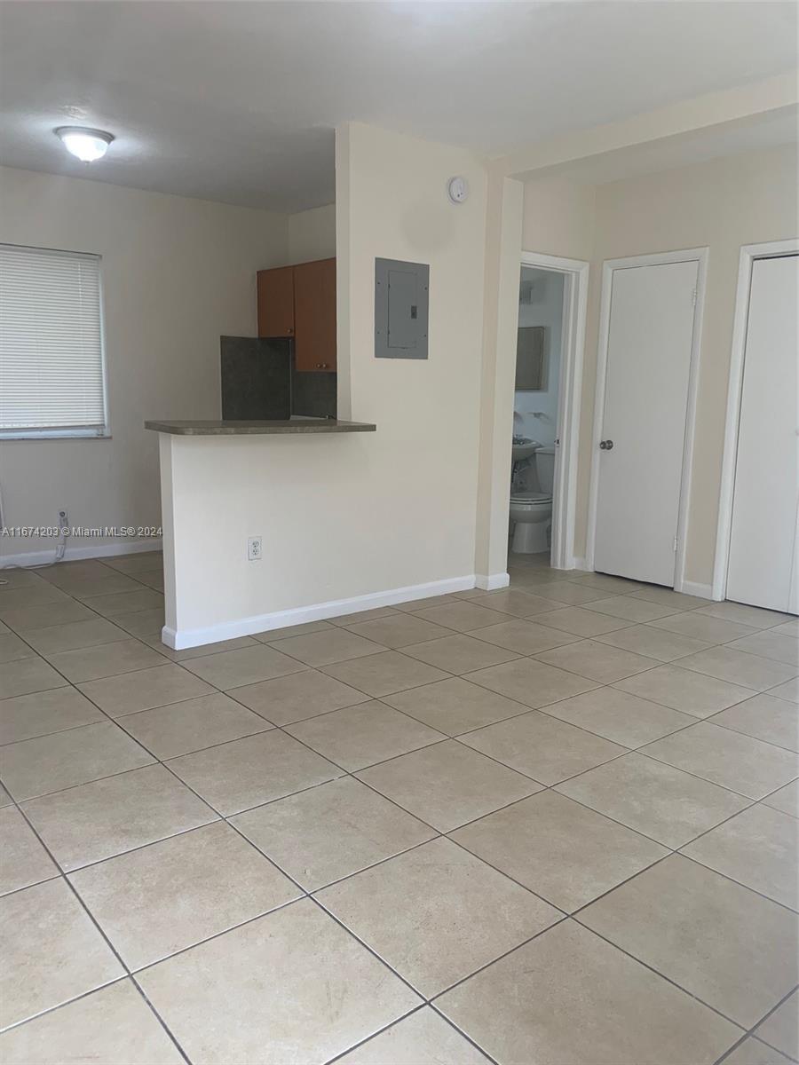 a view of a livingroom with furniture