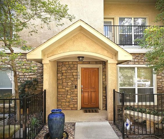 $3,500 | 3111 Cedarplaza Lane, Unit 103 | Central Dallas