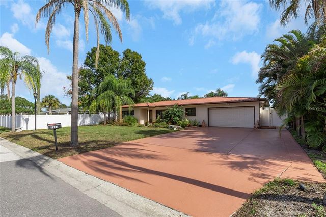 $839,000 | 3945 East Eden Roc Circle | Dana Shores