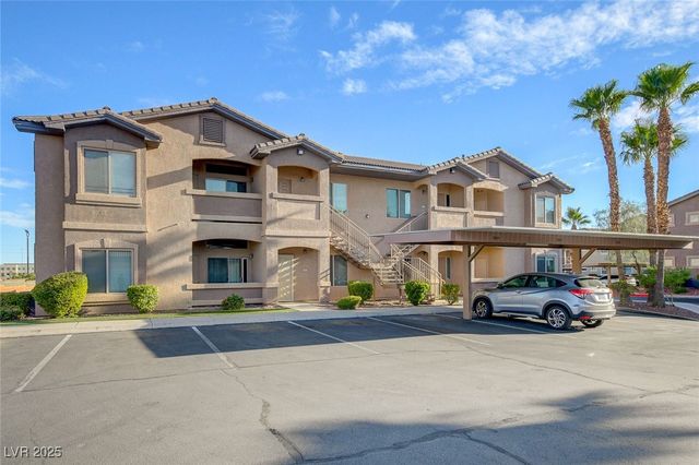 $339,500 | 8805 Jeffreys Street, Unit 1032 | Pebble Creek Village