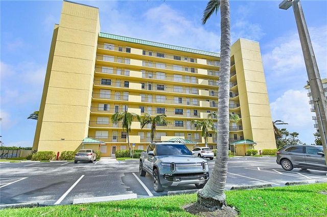 $5,200 | 7380 South Ocean Drive, Unit 421 | Hutchinson Island South