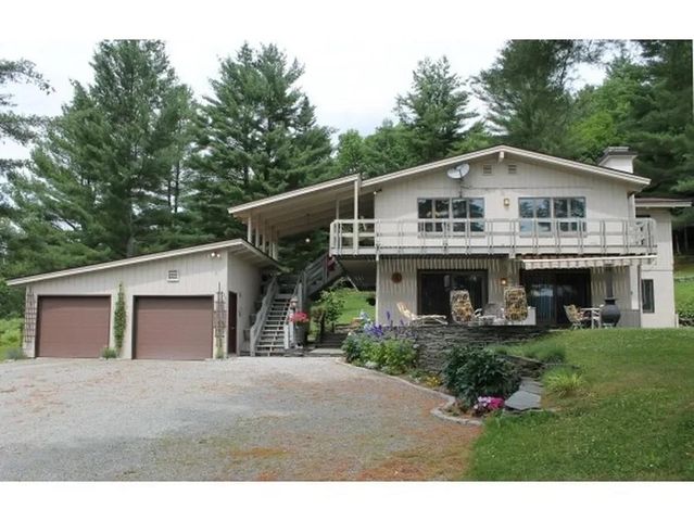 $749,000 | 121 Jenny Pond Road | Pittsfield