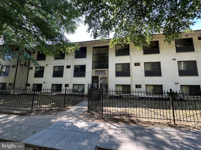 $120,000 | 3107 Naylor Road Southeast, Unit 203 | Randle Heights