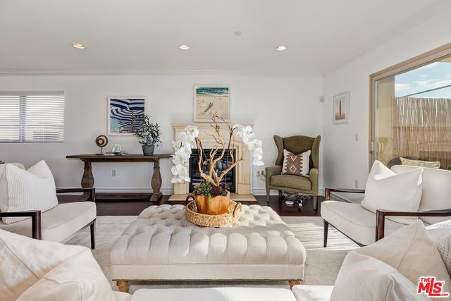 $1,099,000 | 1417 South Westgate Avenue, Unit 205 | West Los Angeles