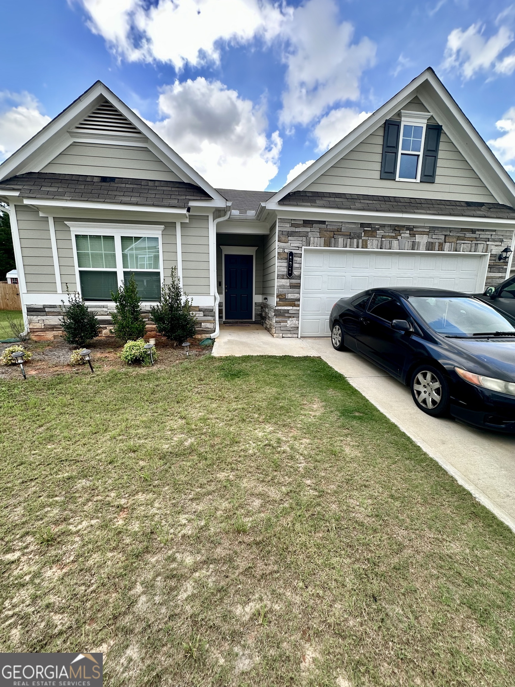 a view of house and outdoor space