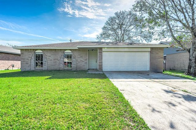 $2,175 | 44 Ranch House Loop | Angleton