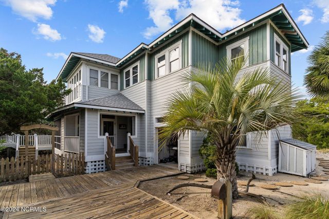 $1,590,000 | 3 Sea Lavender Court | Bald Head Island