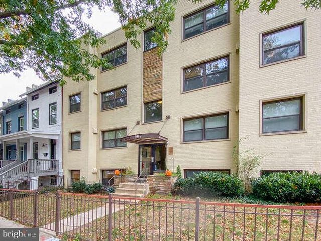 $2,150 | 907 Euclid Street Northwest, Unit 103 | Columbia Heights