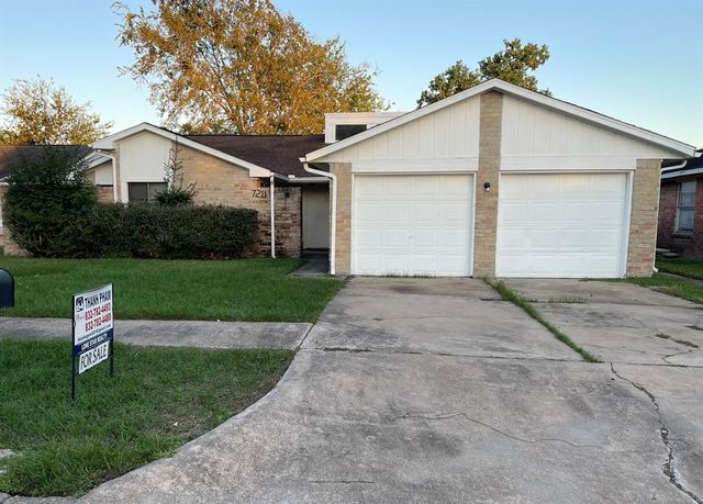 $199,999 | 7211 Autumn Grove Drive | Alief