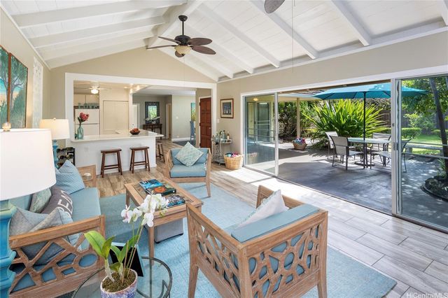 $2,975,000 | 70 Lorange Place | Beachside