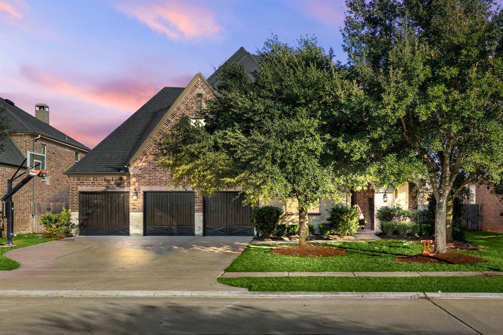 Welcome home to 27422 Gladway Manor Drive! Located in the master planned Firethorne community, zoned to Katy ISD, this home has great curb appeal with beautiful lush landscaping and a well manicured front lawn. This home sits on a large lot on a quiet street including a double wide driveway with plenty of driveway room to accommodate all of your guests! You and your family will be nothing short of amazed with the spacious interior and all this home has to offer.