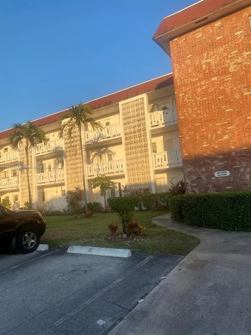 $129,000 | 1330 Northwest 43rd Avenue, Unit 208 | Lauderhill