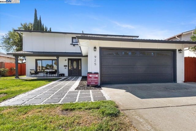 $1,550,000 | 925 Hazel Street | Rhonewood