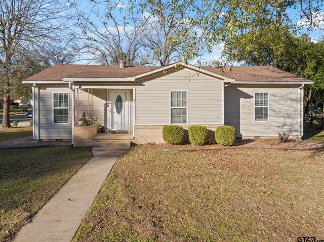 $269,900 | 201 Redbud Lane | Mount Pleasant