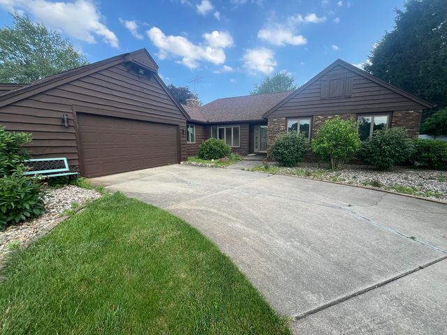 $342,000 | 2566 West Butternut Drive | Scipio Township - LaPorte County