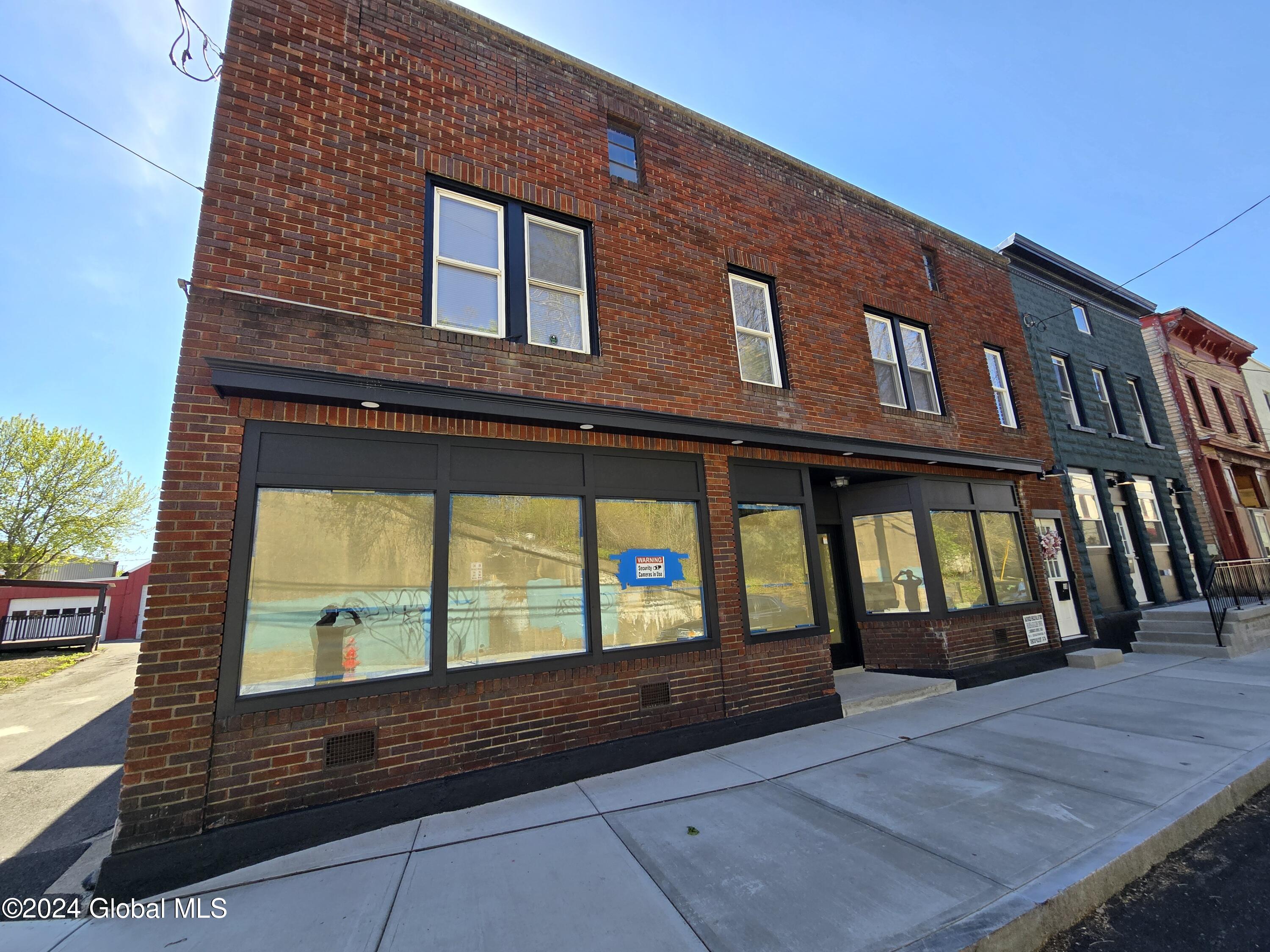 18 N Center St Commercial Space