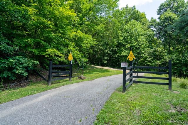 $625,000 | Stone Mountain Road | Downtown New Albany