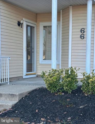 $250,000 | 66 Catherine Court | Crestwood Condominiums