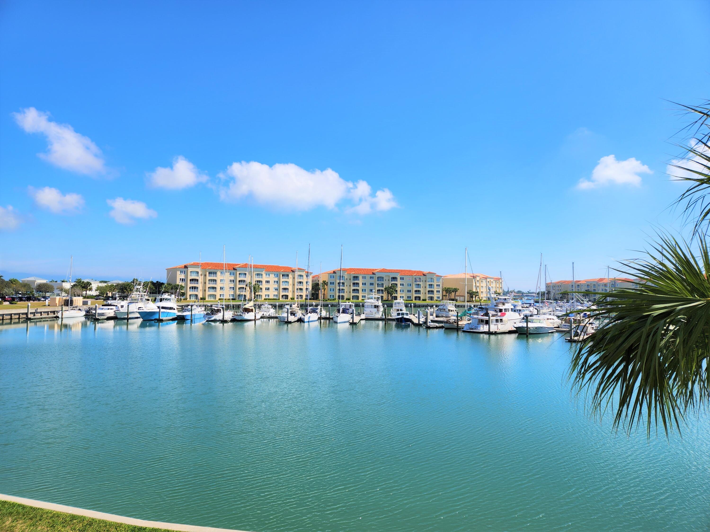 a view of ocean with city view