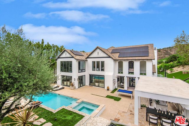 $7,299,000 | 3801 Prado Del Trigo | Calabasas