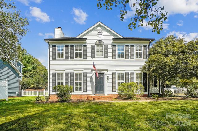 $465,000 | 9037 Castlebay Drive | Provincetowne