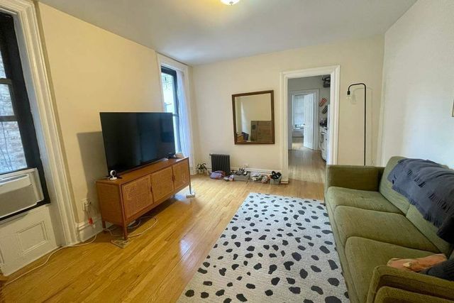 $2,650 | 2708 Broadway, Unit 12 | Upper West Side