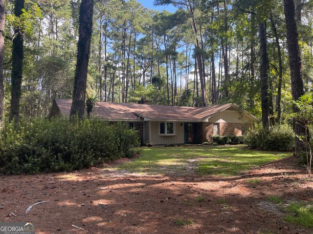 $320,000 | 501 Country Club Road