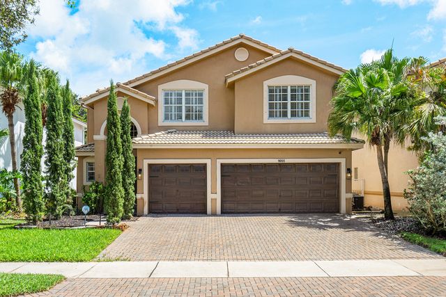 $789,000 | 1655 East Classical Boulevard | Delray Beach