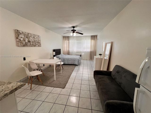 $1,600 | 1600 Taft Street, Unit STUDIO | Hollywood Lakes