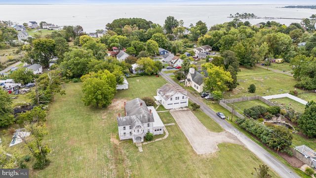 $875,000 | 21486 Mission Road | Tilghman Island