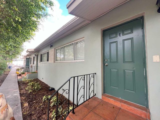 $2,400 | 1514 Southwest 6th Street, Unit 4 | Little Havana